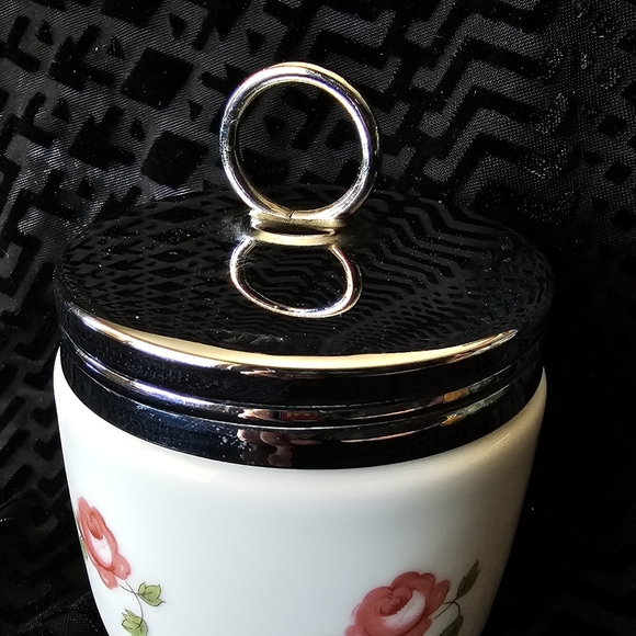 Vintage Royal Worcester Porcelain Egg Coddler - Picture 4 of 6